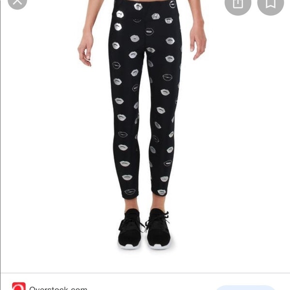 Terez Silver Lips Foil Leggings - Picture 4 of 7